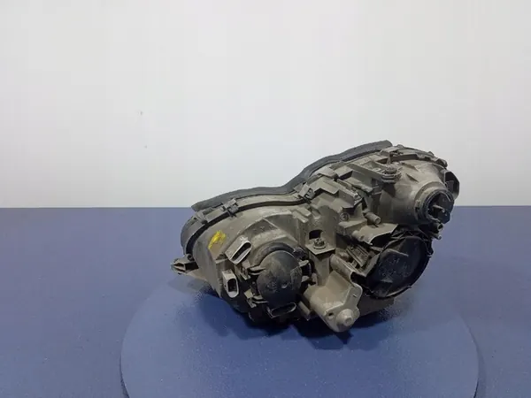 MERCEDES C W203 Rechter Koplamp Xenon A2038201261 image 2