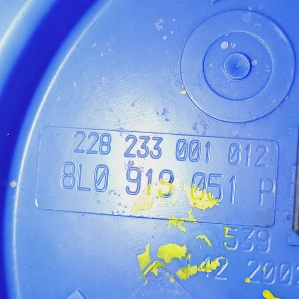 Brandstofpomp Audi A3 8L 1.8 Turbo 8L0919051P image 3