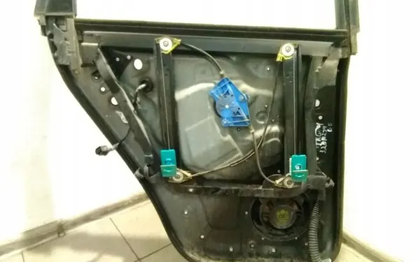 2004 Volkswagen Touareg I Elevador de vidro traseiro 7L0839354D image 3