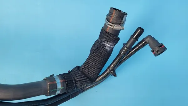 Tubo de enchimento combustível Opel Insignia B GSi OEM 84828557 image 5