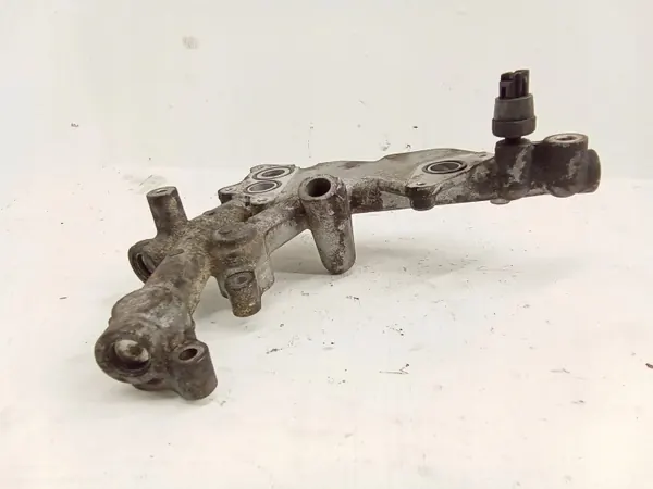 Pièce moteur Toyota OEM JUR221595 - État utilisé image 4