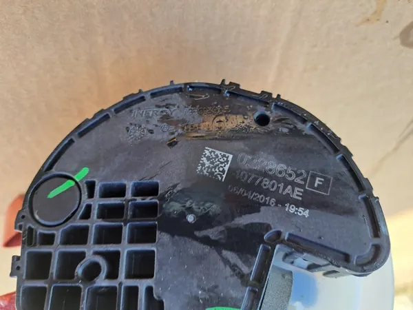 AUDI A6 C7 4G SEDAN LIFT 2.0 TDI ADBLUE PUMP OEM 4077801AE image 8