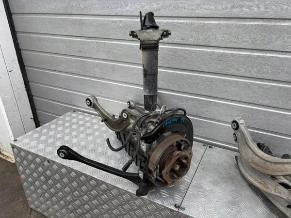 Porsche Cayenne III achterophanging OEM 9Y0513031C image 3