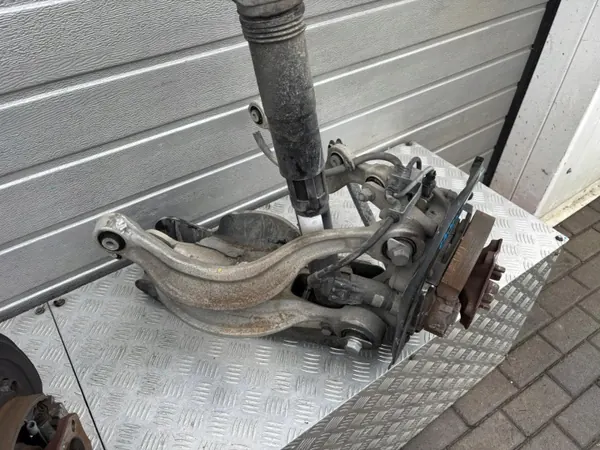Porsche Cayenne III achterophanging OEM 9Y0513031C image 4