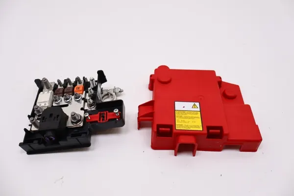 Alfa Romeo Stelvio sulakeklipsi OEM 505595570 image 2