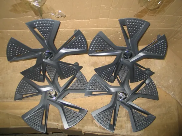 Skoda Fabia IV 6VA Navkapslar Set 6VA601169A OEM image 3