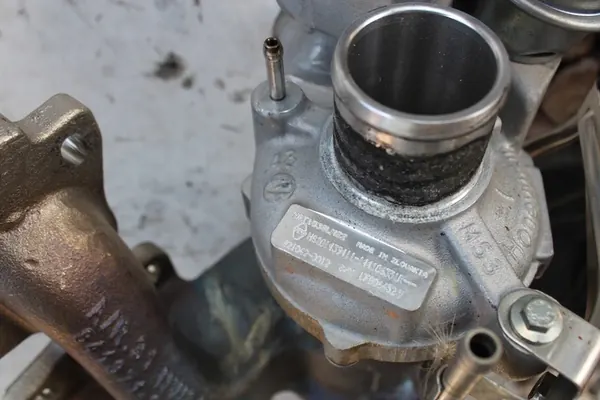 TURBOCOMPRESOR RENAULT CAPTUR I 2017 1.2 TCE turbinacapruww image 2