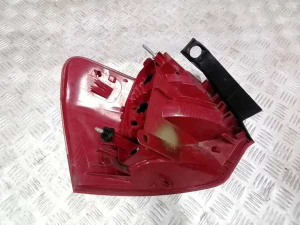 Lámpara trasera derecha Citroen C5 III X7 Sedan 9681063680 image 6