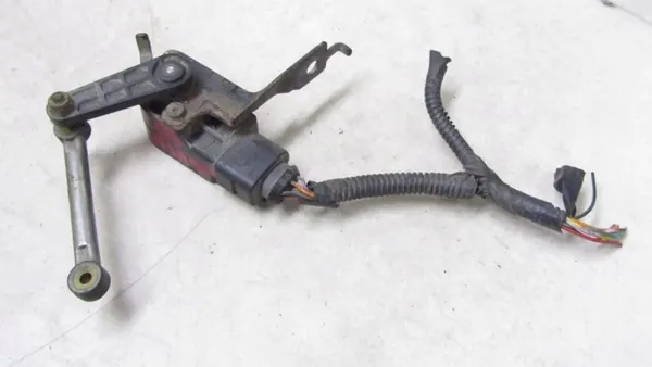 Nissan Qashqai J11 Niveausensor OEM 53820-JD000 image 2