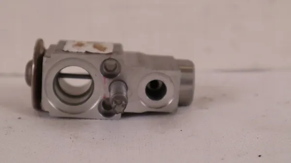 JEEP WRANGLER JL 2.0 T 18- Laajennusventtiili 68301876AA image 2