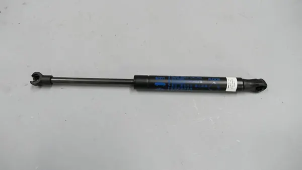 BMW X3 G01 tavaratilan pohja-aktuaattori OEM 7442678 image 2