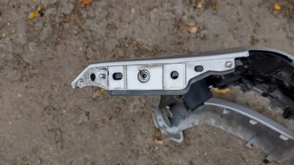 Parachoques delantero Mercedes E-Class W212 13-16 A2128851438 image 6