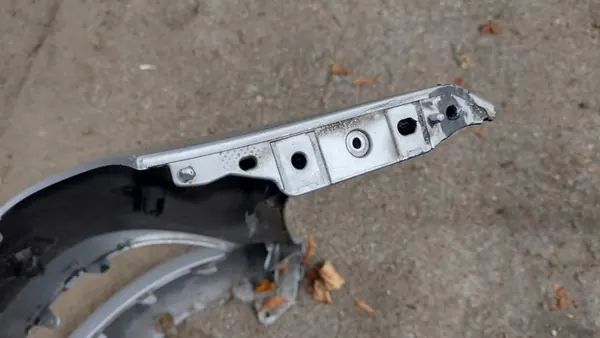 Parachoques delantero Mercedes E-Class W212 13-16 A2128851438 image 7