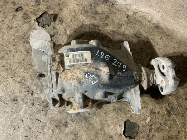 BMW 3 (F30, F80) Bakre differential 7589493 image 2