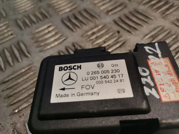 Sensor de velocidade Mercedes-Benz S W220 OEM 0015404517 image 4