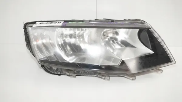 OEM 360185369 oikea etuvalo Skoda Octavia III image 3