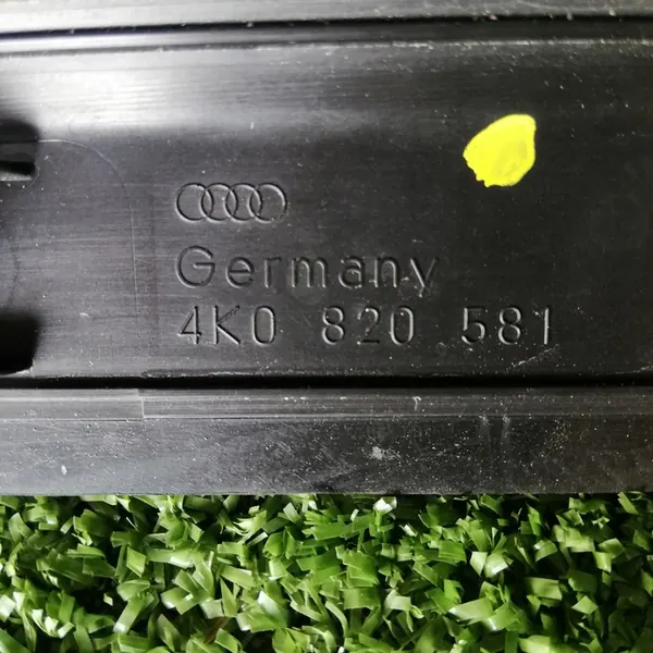 Audi A6 S6 C8 Motorabdeckungsdichtung Links OE 4K0820581 image 4