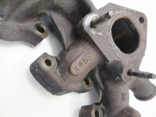 Colector de escape OEM 30637797 para Volvo 2.4 D D5 image 6