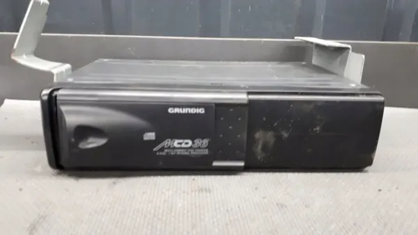OEM A0028205389 CD-vaihtaja Mercedes Vito Vianolle image 2