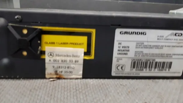 OEM A0028205389 CD-vaihtaja Mercedes Vito Vianolle image 5