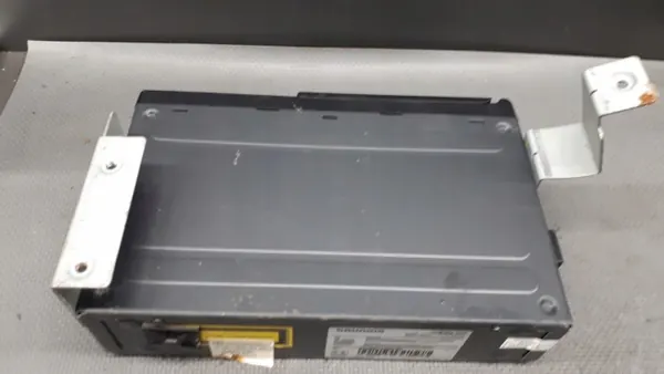 OEM A0028205389 CD-vaihtaja Mercedes Vito Vianolle image 7