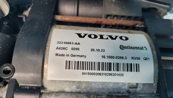 Volvo XC90 II Jousituskompressori OEM 32315091 image 10