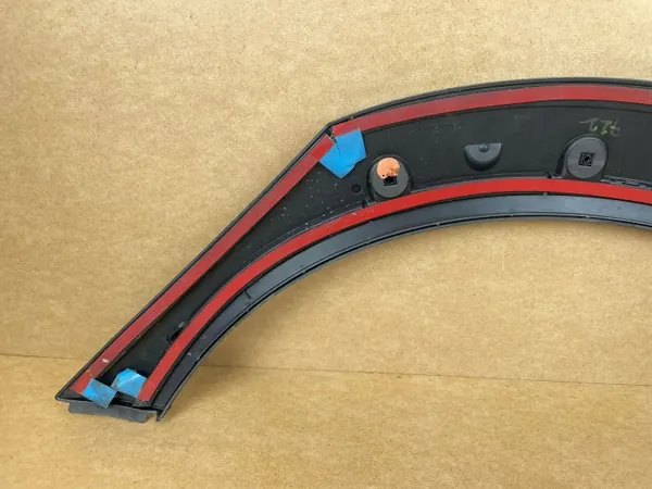 OEM 8K9853818A Baguette Pare-Boue Droit Arrière Audi A4 B8 image 5