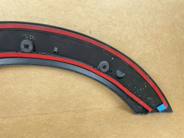 OEM 8K9853818A Baguette Pare-Boue Droit Arrière Audi A4 B8 image 6