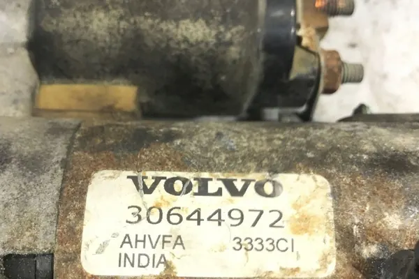 Motor de arranque VOLVO XC70 1.6L diésel 2014 OEM 30644972 image 4