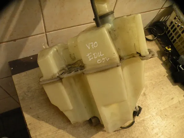 Volvo OE Ruitensproeireservoir 8693773 image 5