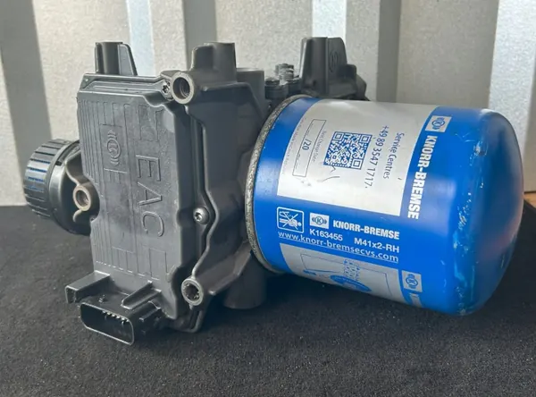 Soupape déshydrateur Mercedes Actros MP4 OEM A0014465464 image 4