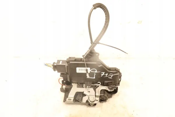 Linke Vorderes Schloss SKODA ROOMSTER 3D1837015AD image 3