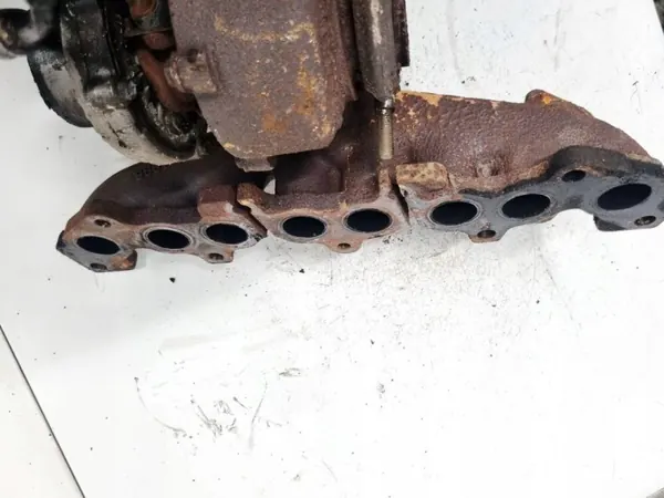 Pakoputken keräin OEM 9681570480 Citroen C5 2.0L image 3
