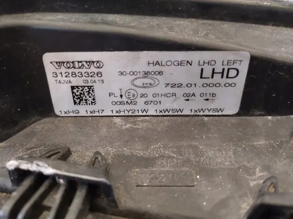 Vasen etuvalaisin Volvo V40 II image 3