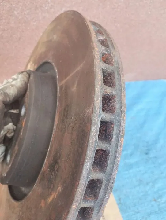Audi Q7 Etujarrutuslevyt OEM 310126171005 350mm image 4