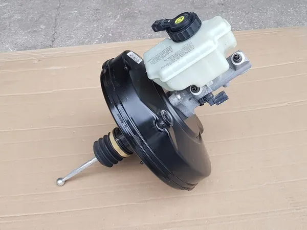 Servo de Frein + Pompe + Capteur / Audi A3 8P - VW Golf VI / 1K1614105CK image 1