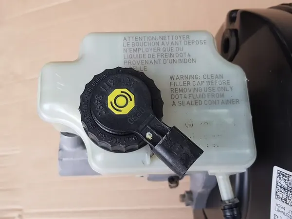 Servo de Frein + Pompe + Capteur / Audi A3 8P - VW Golf VI / 1K1614105CK image 7