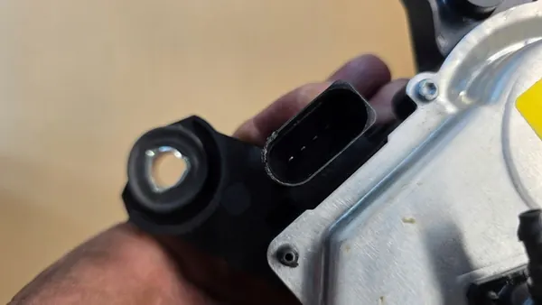 AUDI A3 8V Heckwischermotor 8V0955711A image 5