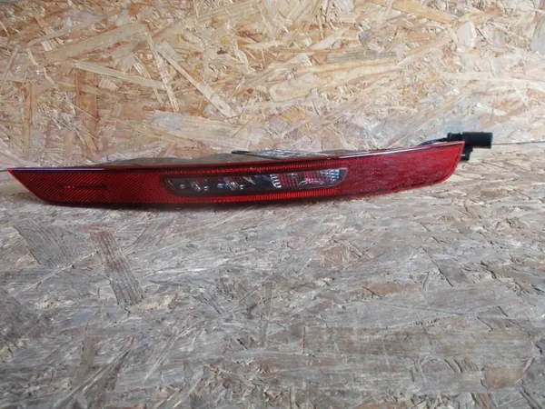 Porsche 95B945725J Luz Trasera Izquierda LED Macan image 3