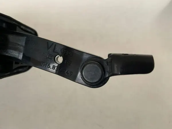 Audi A5 F5 8W6 Dörrstopp Vänster Fram OEM 8W6837249 image 3
