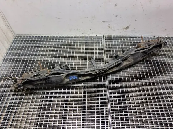 Taka-akselin palkki Hyundai ix35 OEM 954203E710 image 2