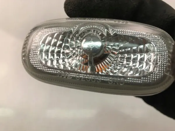 Pisca dianteiro esquerdo OEM 923033K0 Kia Cee'd image 4