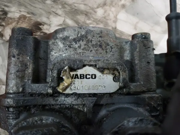 OEM 4801040020 EBS Bremsmodulatorventil Heck DAF image 4