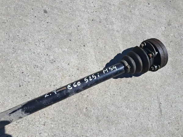 Drivaxel Bak Vänster Höger 7 521 130 BMW E60 520i image 3