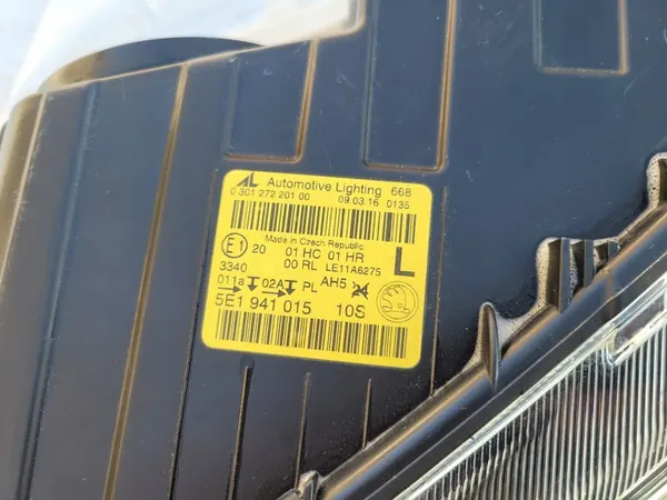 Skoda OE 5E1941015 Farol Esquerdo image 4