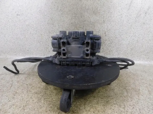 Modulador de eje Wabco 4801041040 - Usado image 3