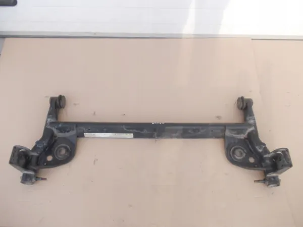 Suzuki Swift MK6 achterophanging balk OEM 46510-51K00 image 2