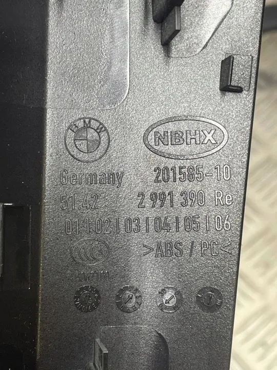 BMW X1 E84 Seitenschweller Set OEM 201585 Gebraucht image 3