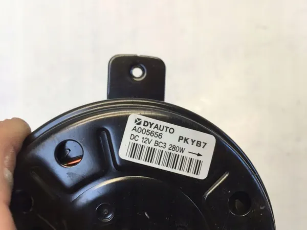 Motor ventilador radiador OEM A005656 para Hyundai i20 image 4