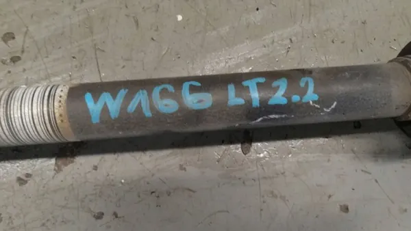 Mercedes ML W166 Drivaxel Vänster Bak A1663501010 image 2